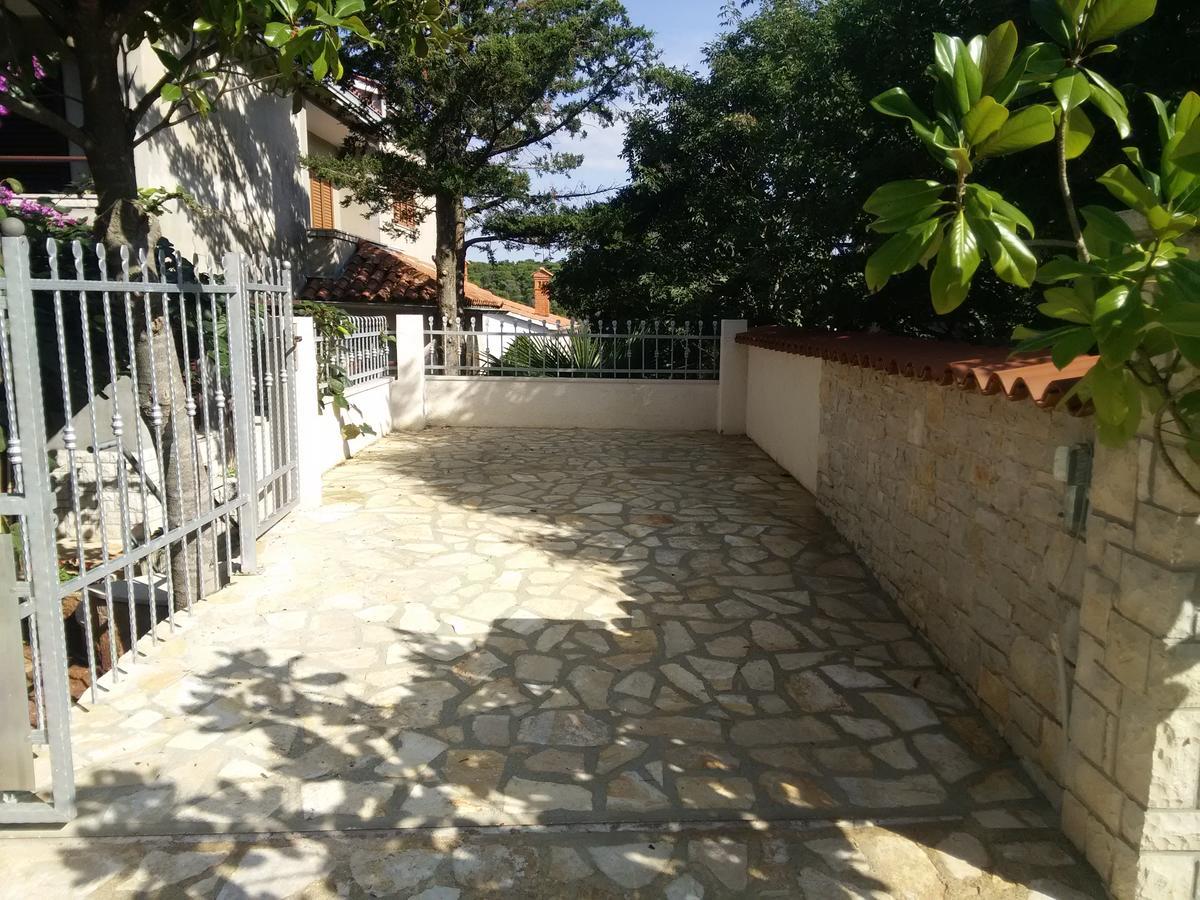Apartments Villa Mavero Банджоле Экстерьер фото